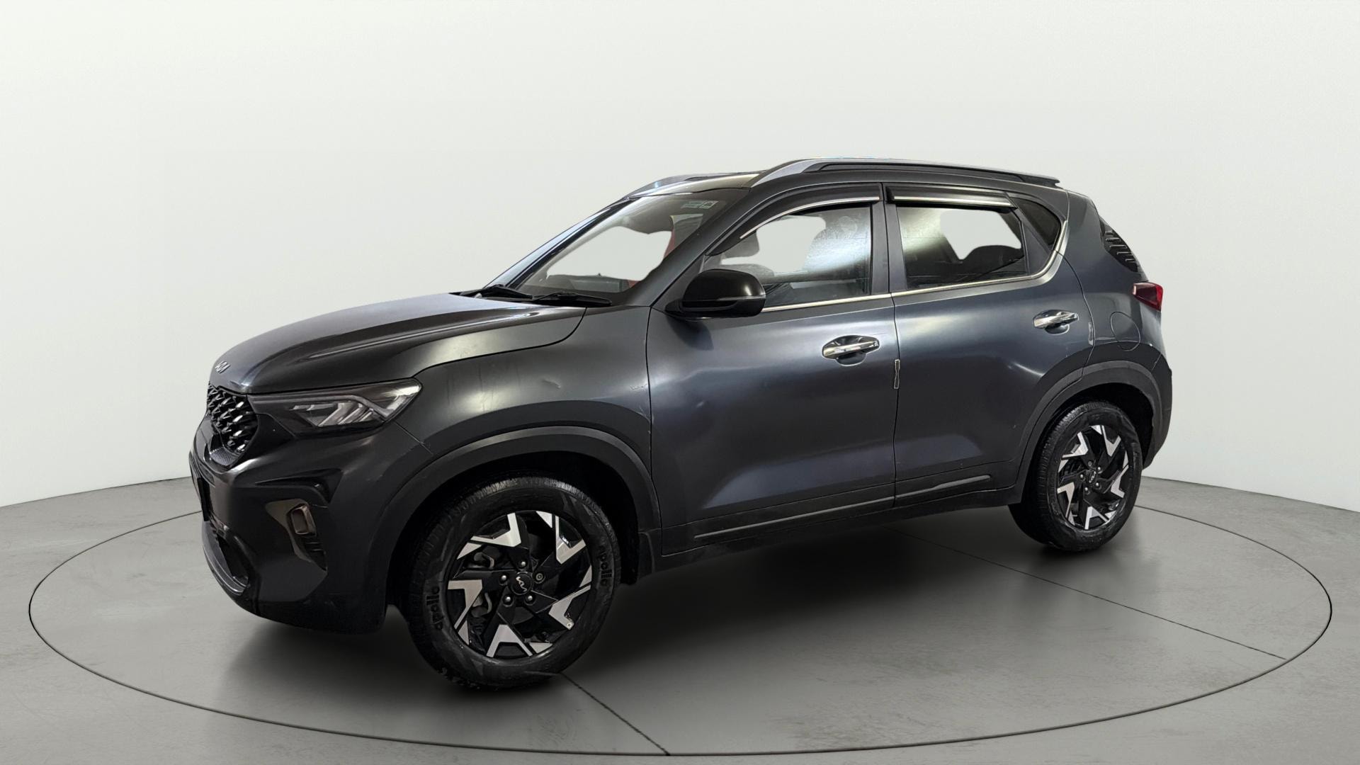 View 2023 Kia Sonet X-Line DCT Petrol Image 38 Used 2023 Kia Sonet X-Line DCT Petrol Image 38