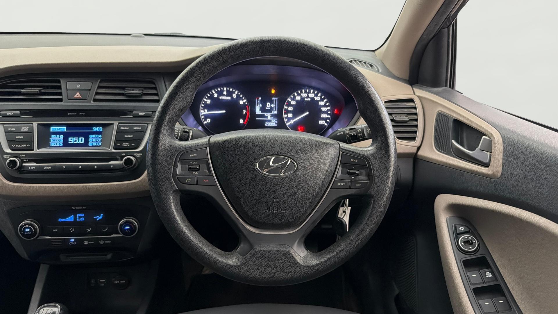 Used 2016 Hyundai Elite i20 Used 2016 Hyundai Elite i20