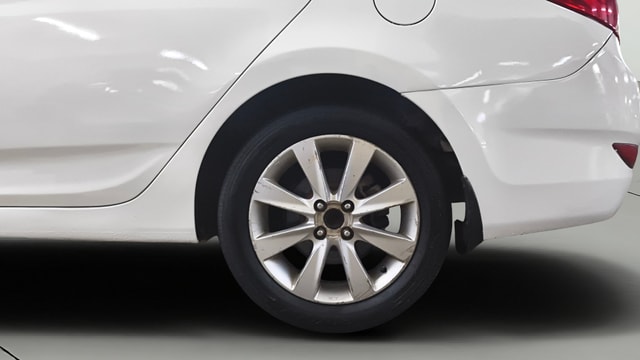 View Hyundai Fluidic Verna Image 11 Used Hyundai Fluidic Verna Image 11