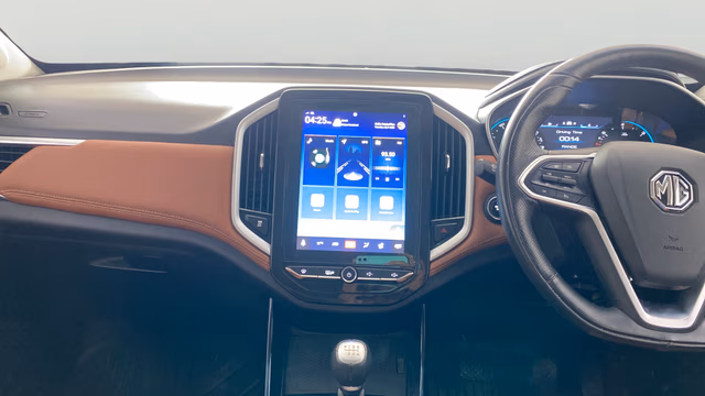 View MG Hector Plus Image 34 Used MG Hector Plus Image 34