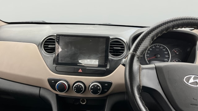 View Hyundai Grand i10 Image 17 Used Hyundai Grand i10 Image 17