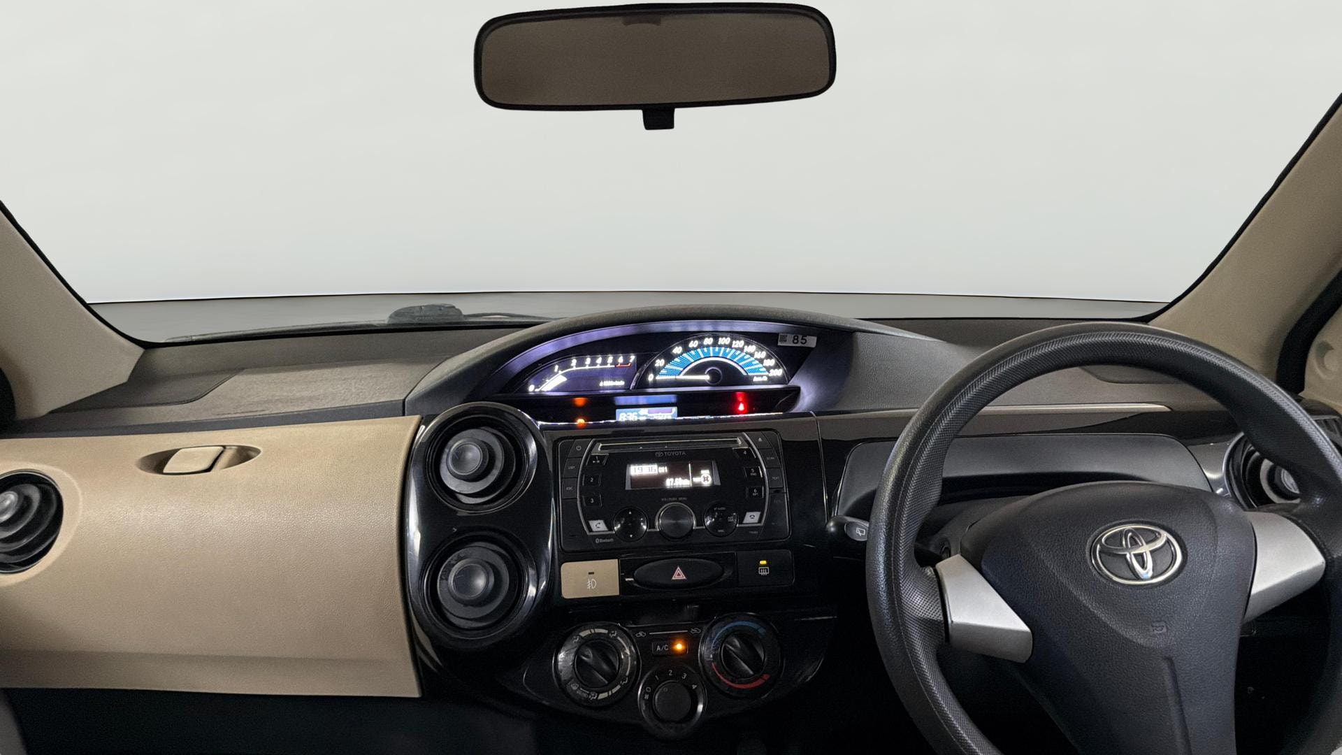 View 2018 Toyota Etios Liva V Image 17 Used 2018 Toyota Etios Liva V Image 17