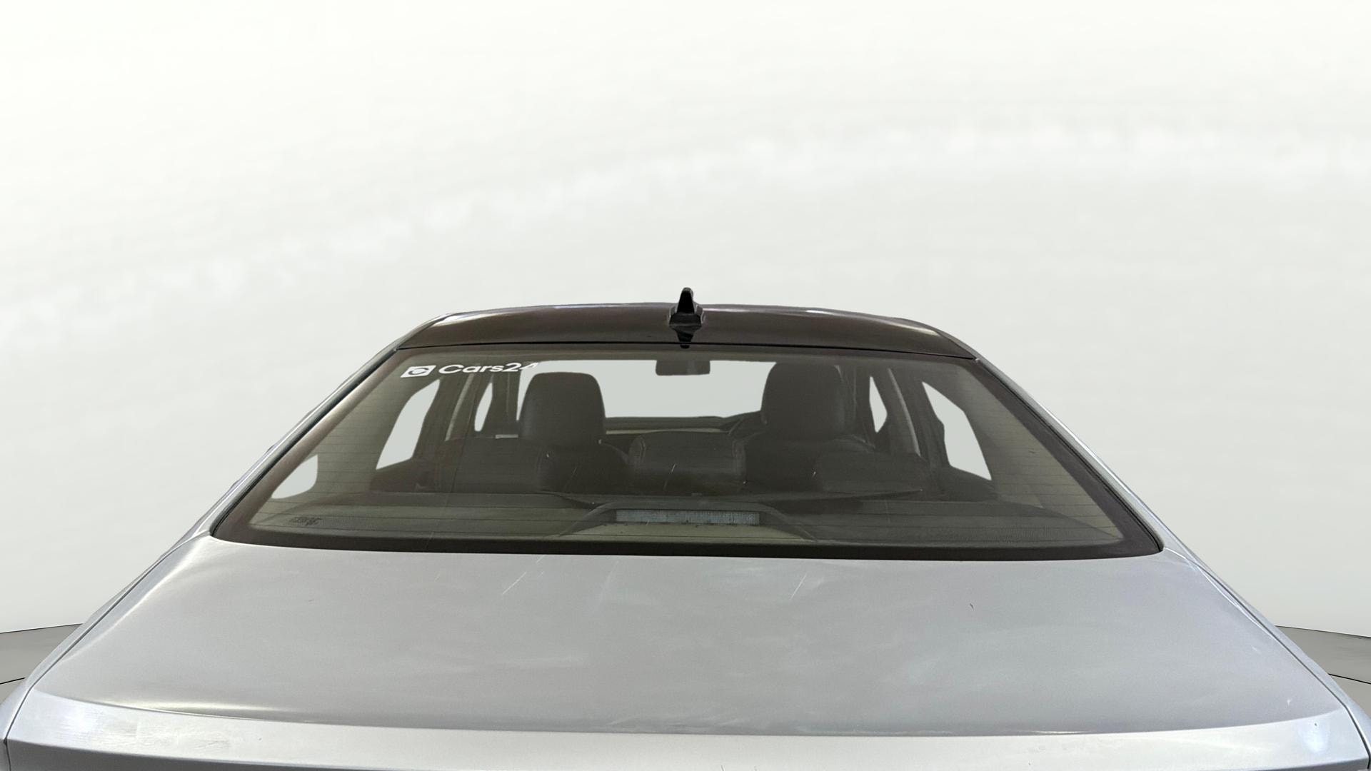 View 2023 Volkswagen Virtus Topline 1.0 TSI MT Image 5 Used 2023 Volkswagen Virtus Topline 1.0 TSI MT Image 5