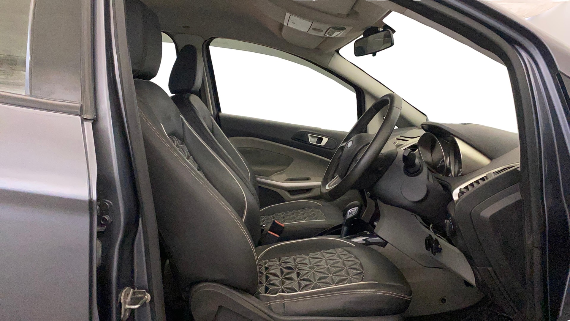 View 2016 Ford EcoSport 1.5 TDCi Diesel Ambiente BS IV Image 26 Used 2016 Ford EcoSport 1.5 TDCi Diesel Ambiente BS IV Image 26