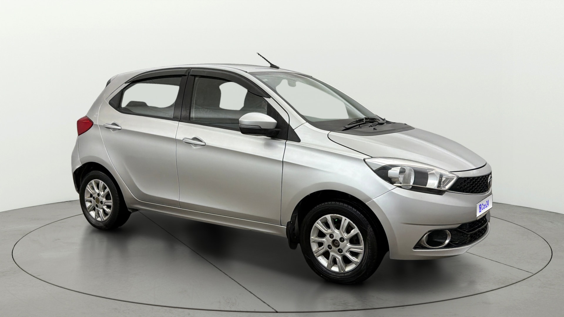 View 2017 Tata Tiago Revotorq XB Image 21 Used 2017 Tata Tiago Revotorq XB Image 21