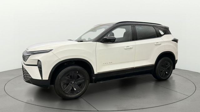 View Tata Harrier Image 38 Used Tata Harrier Image 38