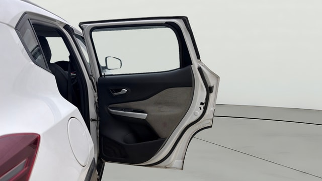 View Nissan Magnite Image 5 Used Nissan Magnite Image 5