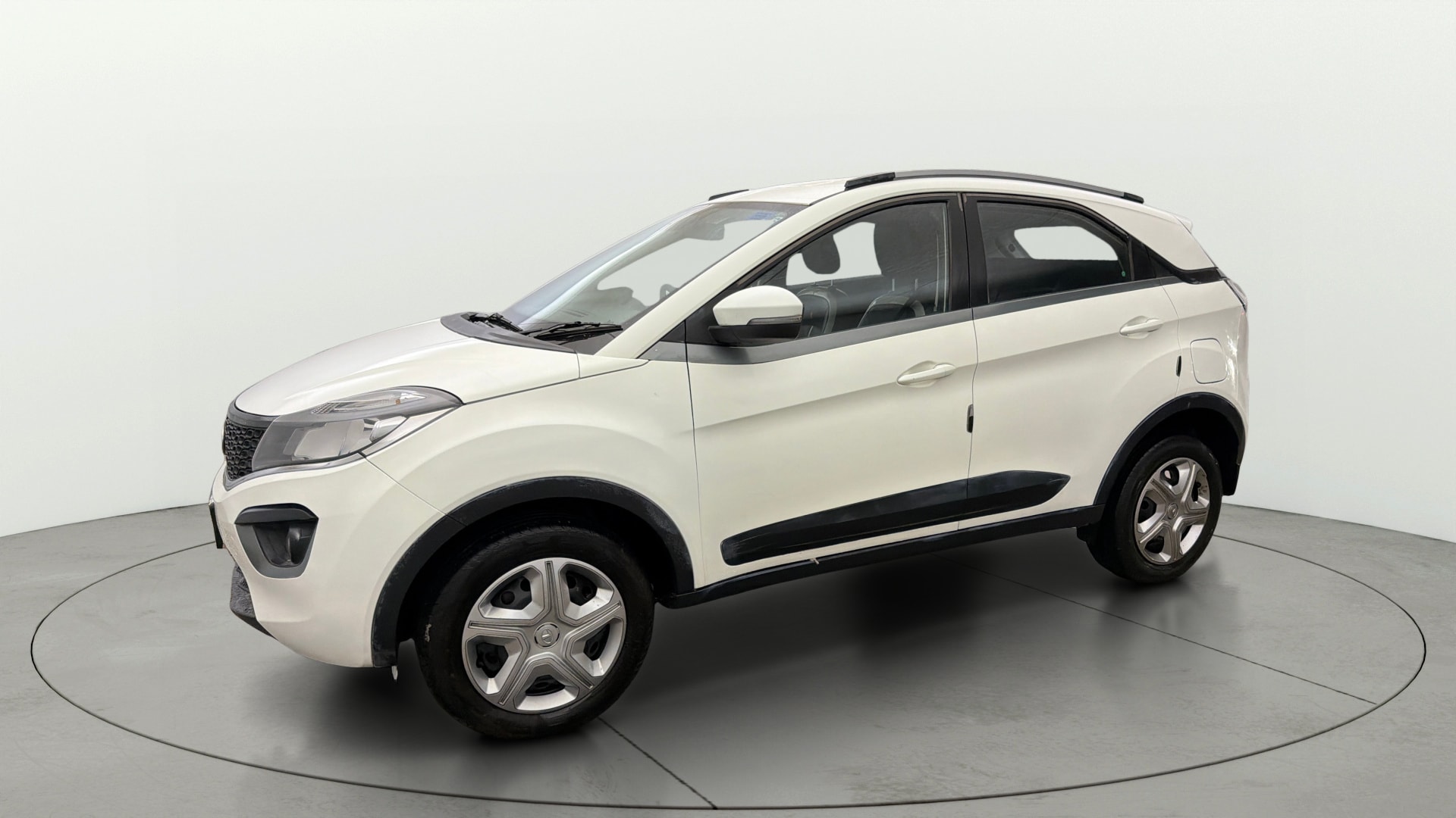 Used 2018 Tata Nexon Used 2018 Tata Nexon