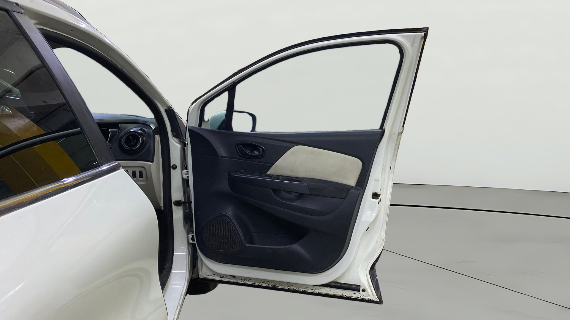 View 2019 Renault Captur RXL Diesel Image 45 Used 2019 Renault Captur RXL Diesel Image 45
