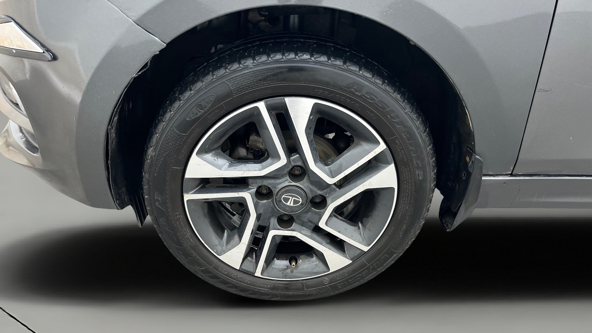 View 2020 Tata Tiago Revotorq XB Image 28 Used 2020 Tata Tiago Revotorq XB Image 28