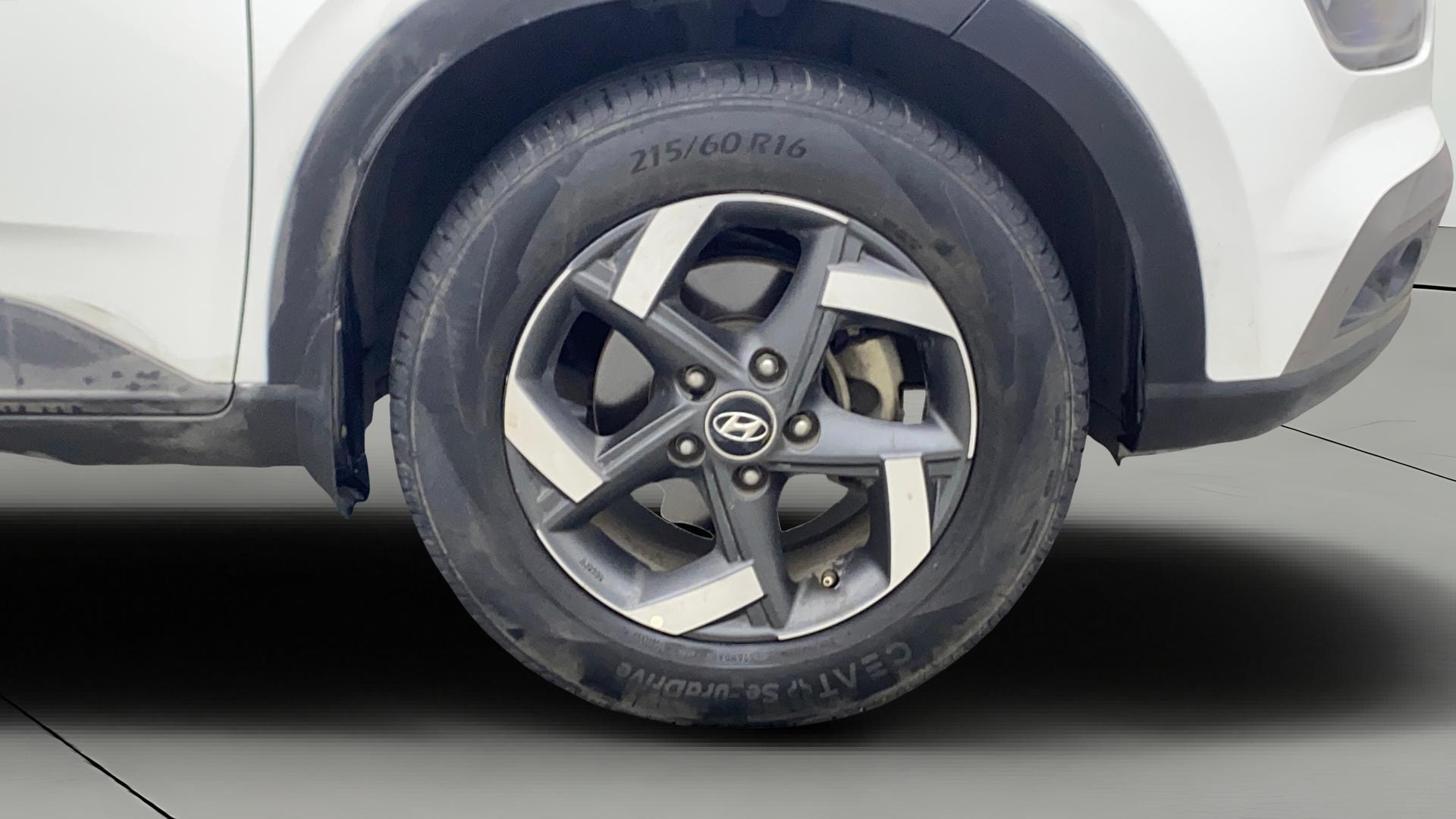 View 2019 Hyundai Venue SX Plus 1.0 Petrol AT Image 43 Used 2019 Hyundai Venue SX Plus 1.0 Petrol AT Image 43