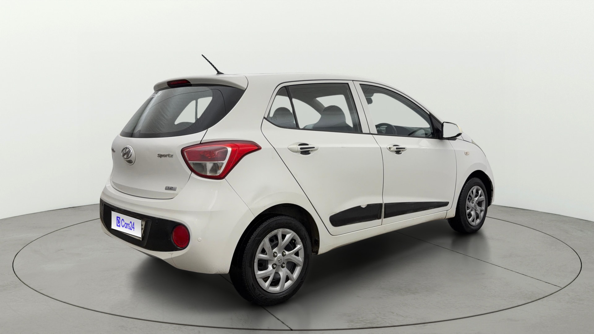 View 2018 Hyundai Grand i10 Sportz 1.2 Kappa Image 41 Used 2018 Hyundai Grand i10 Sportz 1.2 Kappa Image 41
