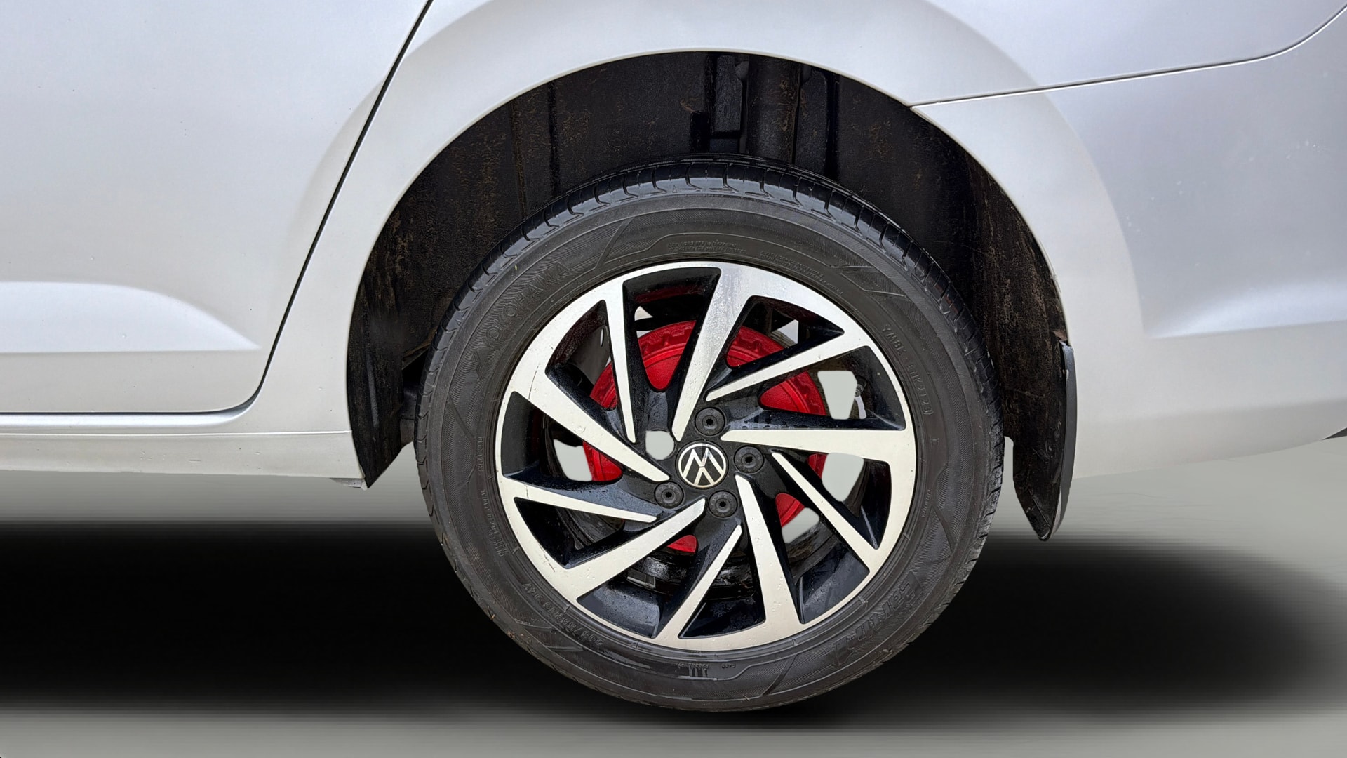 View 2022 Volkswagen Virtus Topline 1.0 TSI MT Image 12 Used 2022 Volkswagen Virtus Topline 1.0 TSI MT Image 12