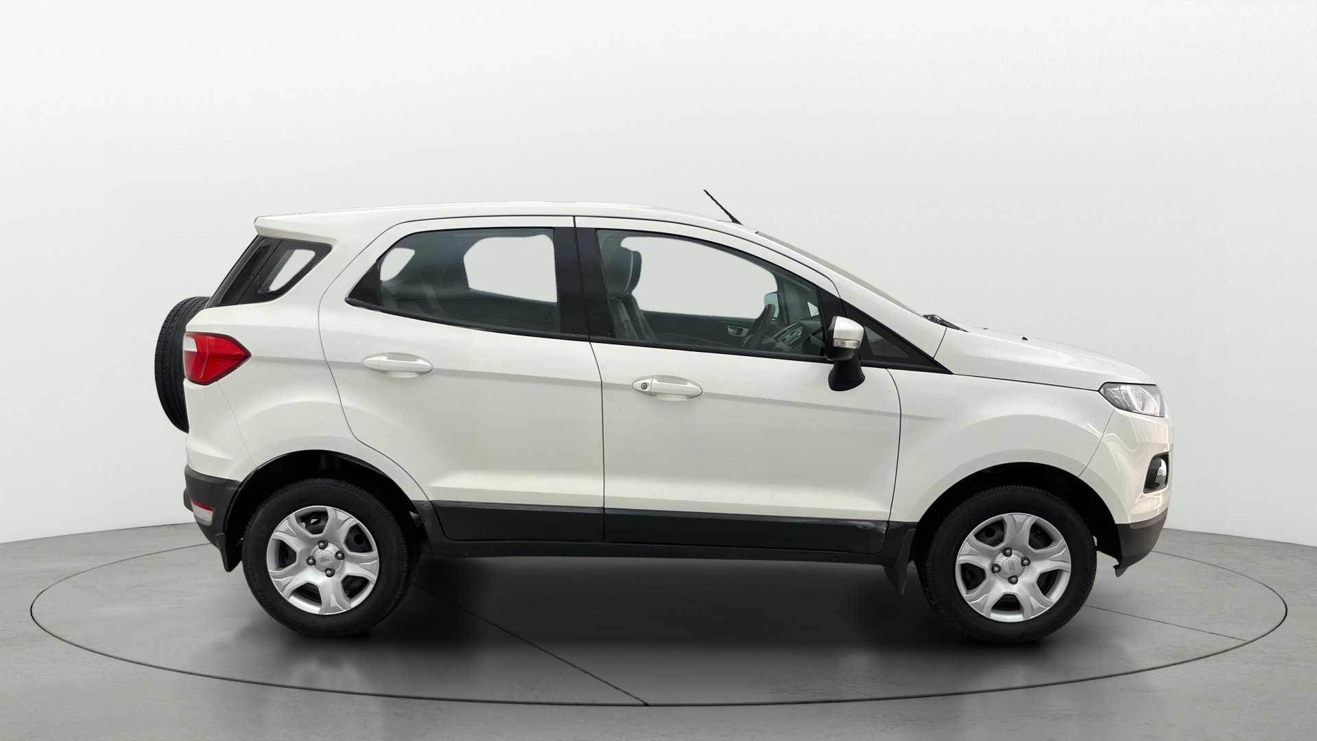 View 2015 Ford EcoSport 1.5 TDCi Diesel Ambiente BS IV Image 8 Used 2015 Ford EcoSport 1.5 TDCi Diesel Ambiente BS IV Image 8