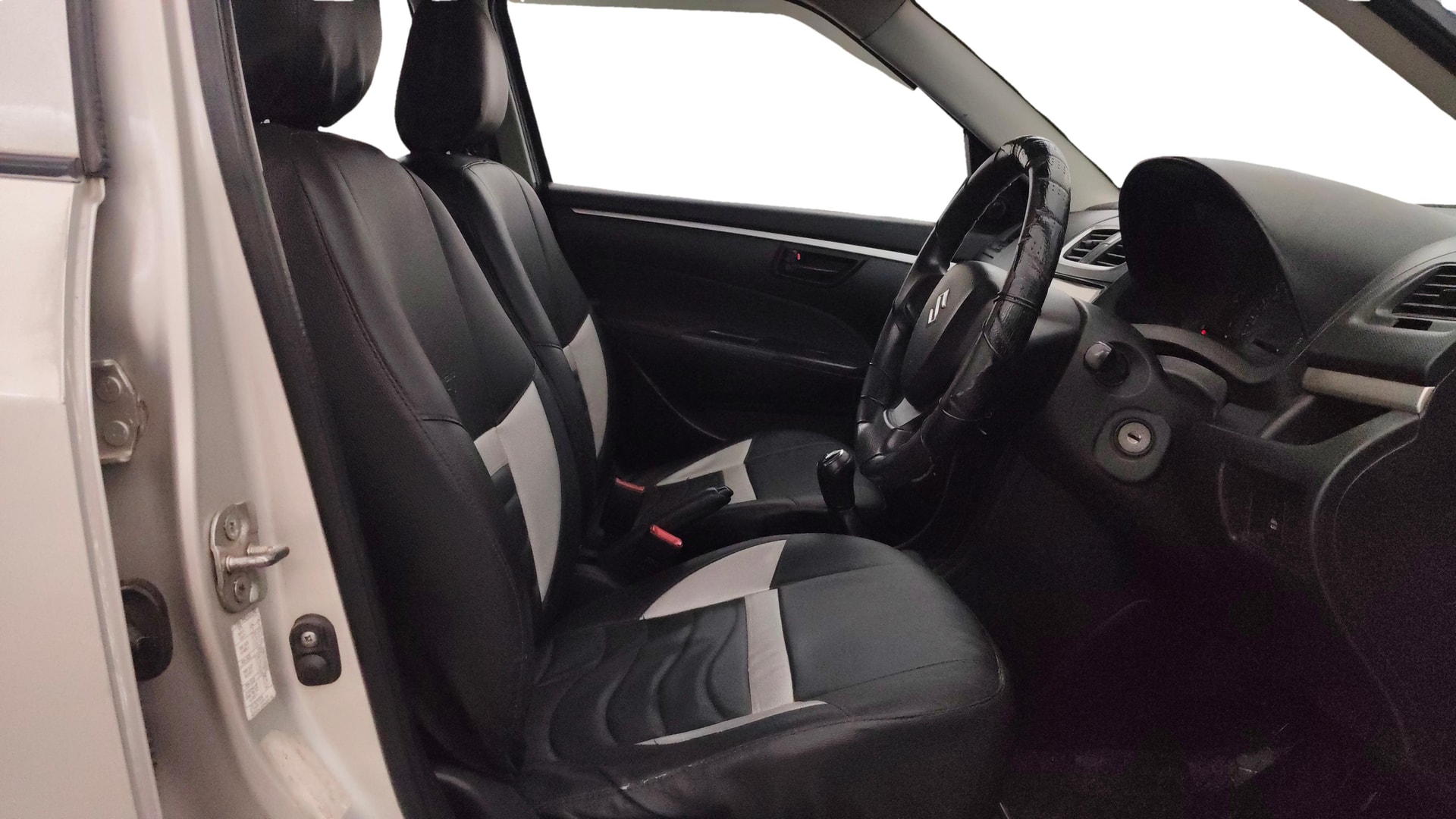 View 2016 Maruti Suzuki 1000 Base Variant Image 25 Used 2016 Maruti Suzuki 1000 Base Variant Image 25