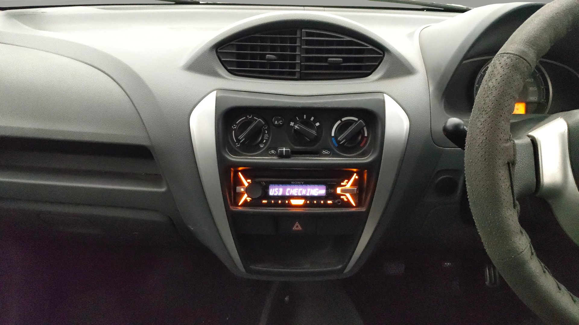View 2015 Maruti Suzuki Alto 800 LX Image 17 Used 2015 Maruti Suzuki Alto 800 LX Image 17