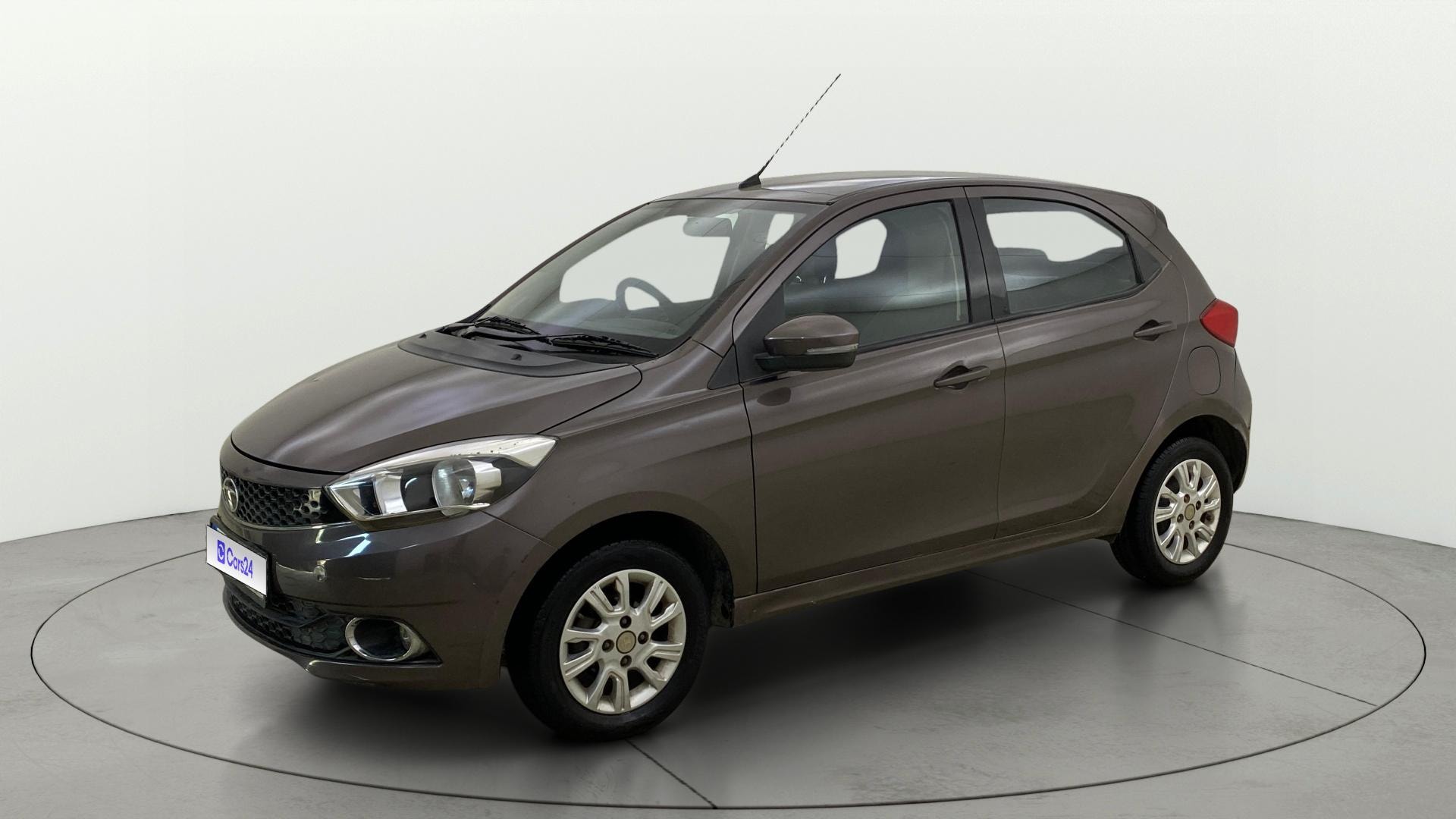 View 2017 Tata Tiago Revotorq XB Image 34 Used 2017 Tata Tiago Revotorq XB Image 34