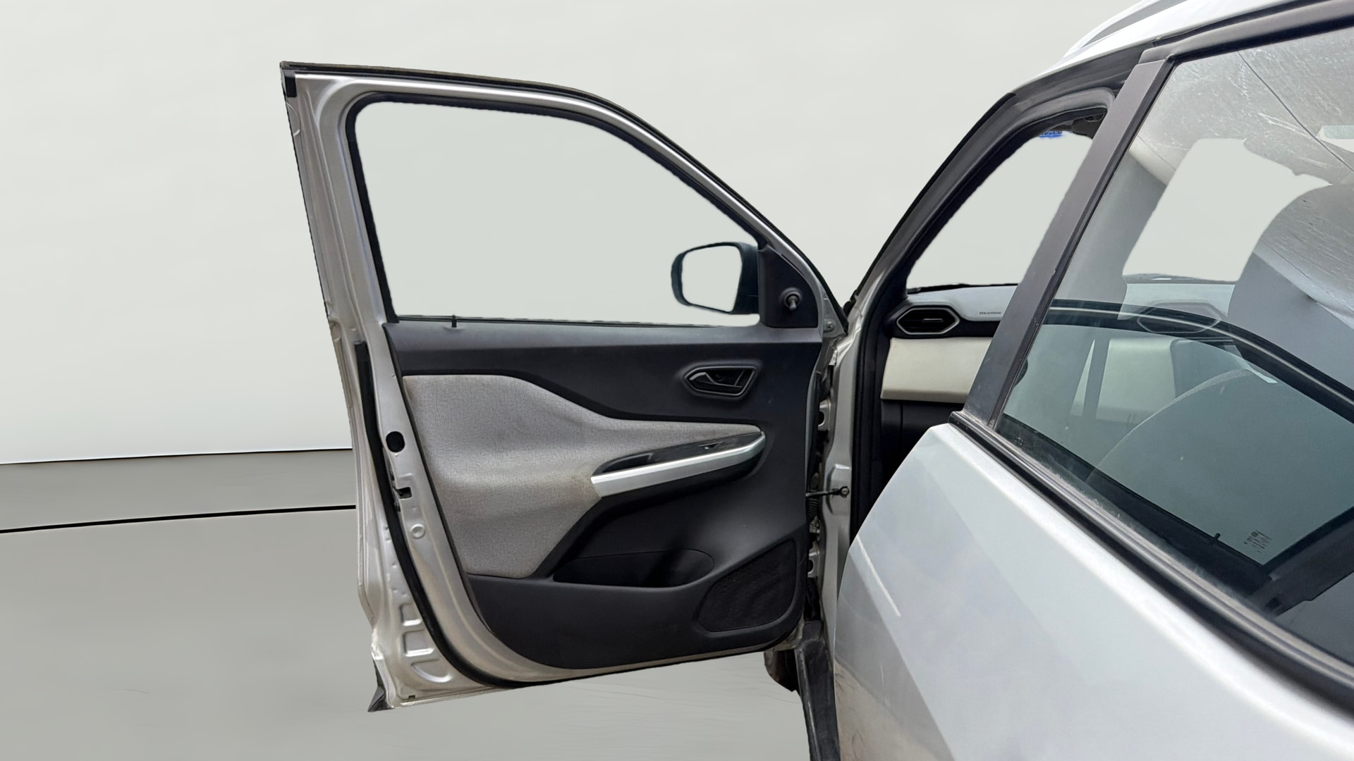 View 2022 Nissan Magnite XE Image 31 Used 2022 Nissan Magnite XE Image 31