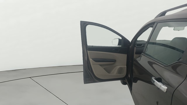 View Renault Triber Image 36 Used Renault Triber Image 36