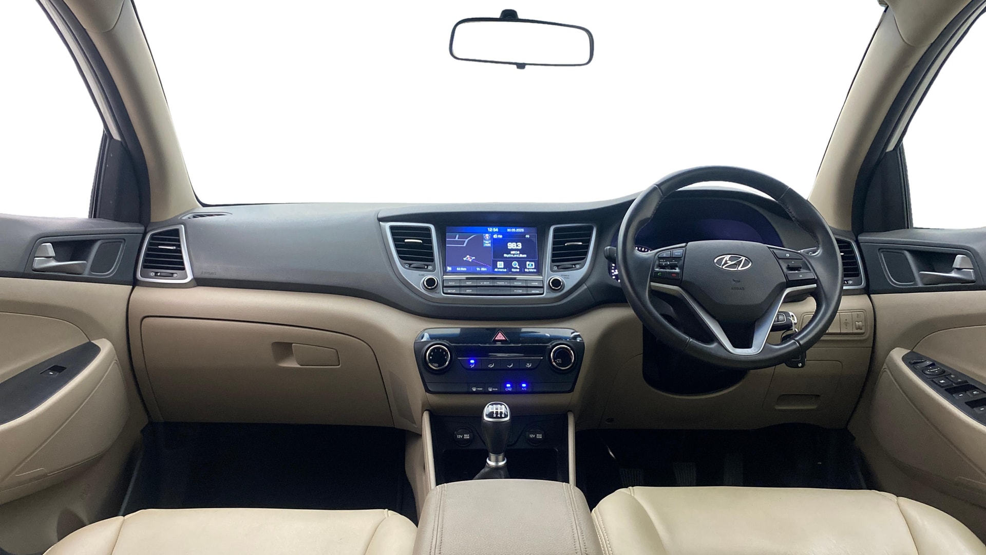 View 2018 Hyundai Tucson Nu 2.0 6-Speed Manual Base BS IV Image 15 Used 2018 Hyundai Tucson Nu 2.0 6-Speed Manual Base BS IV Image 15