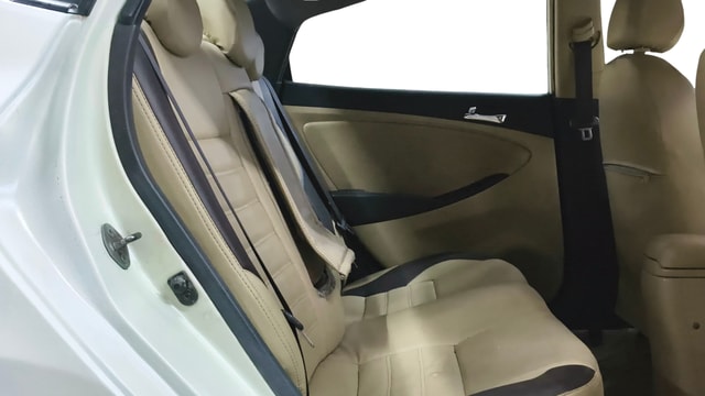 View Hyundai Fluidic Verna Image 29 Used Hyundai Fluidic Verna Image 29