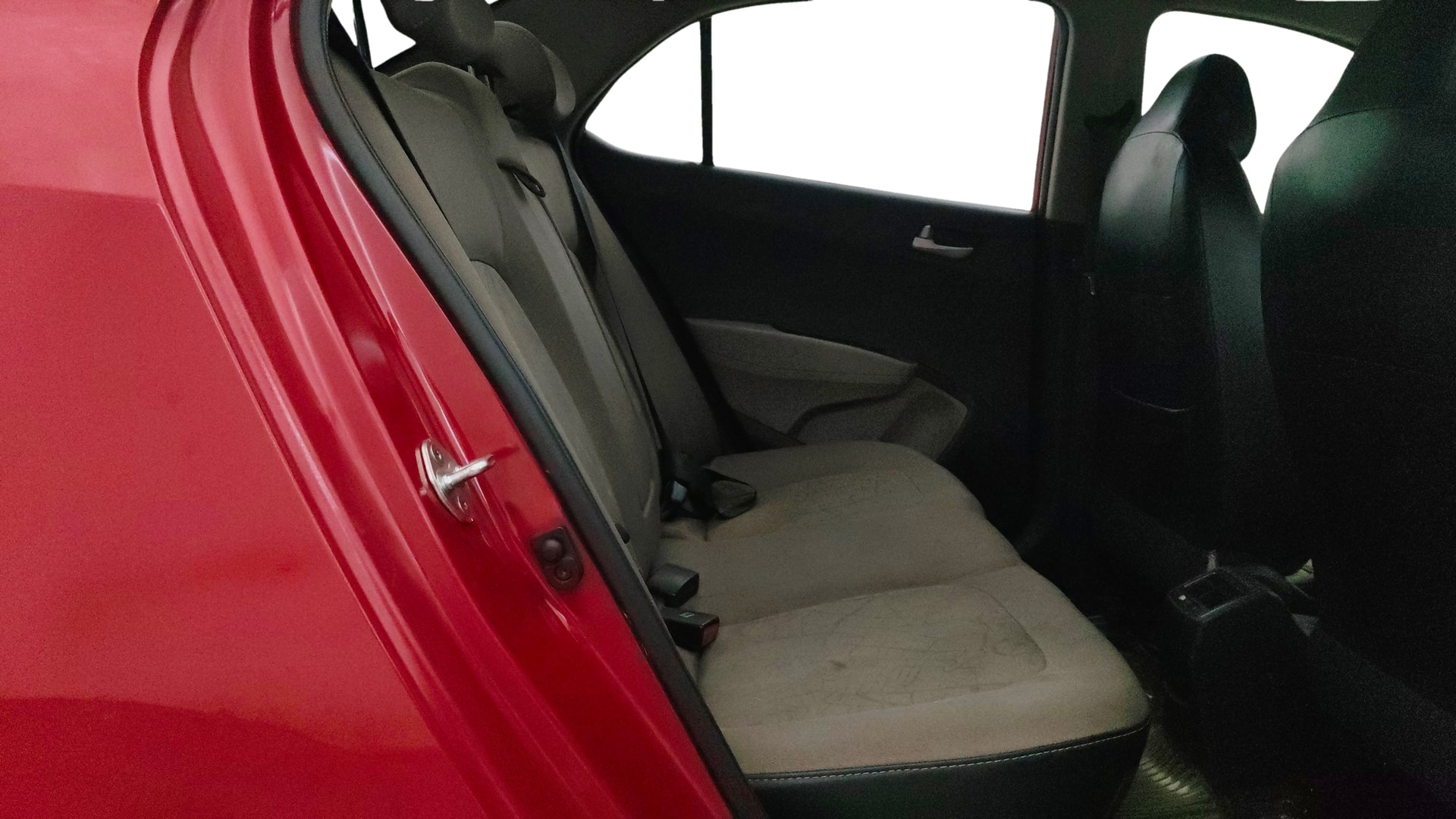View 2014 Hyundai Xcent SX Petrol (O) Image 29 Used 2014 Hyundai Xcent SX Petrol (O) Image 29