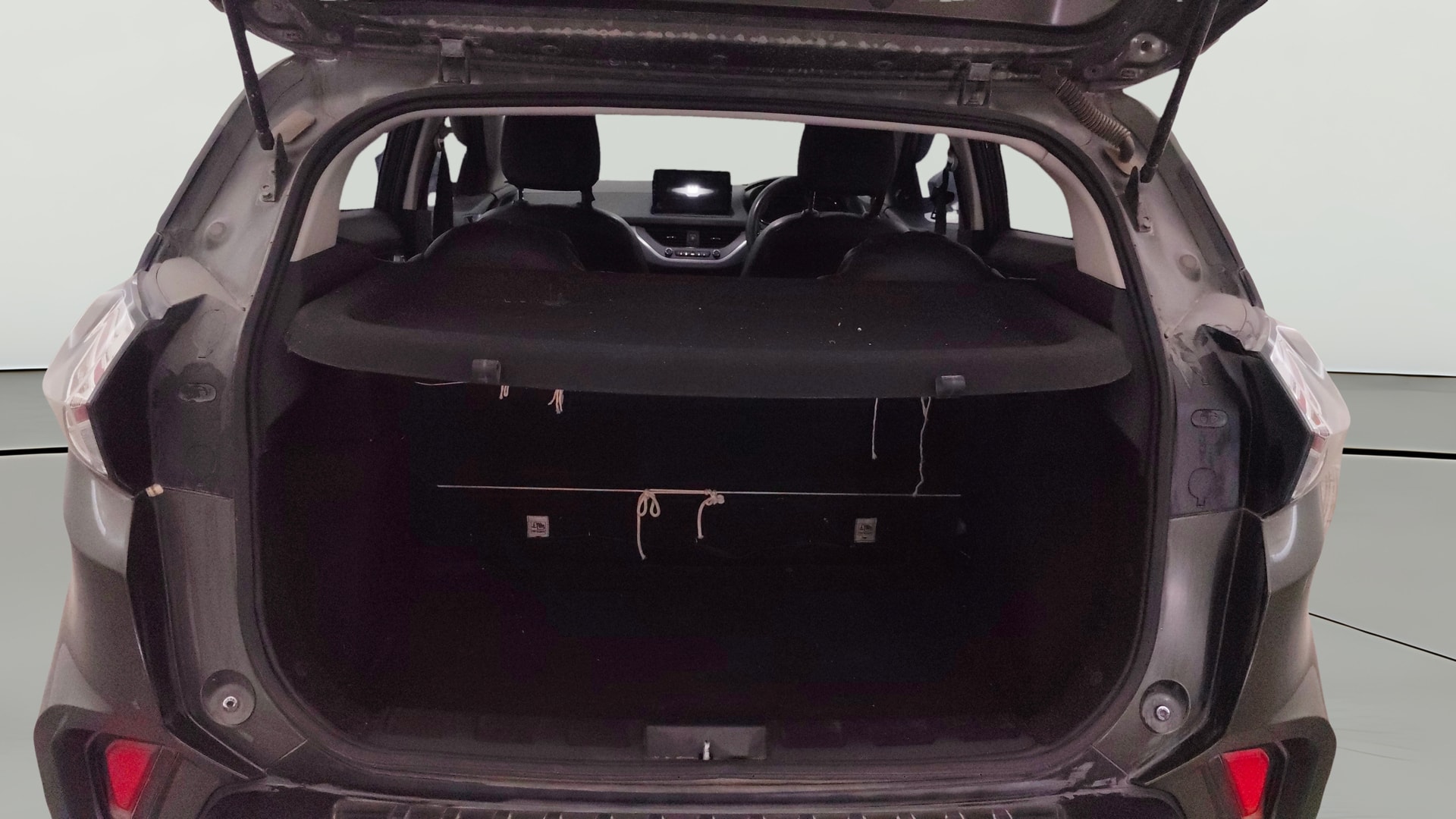 View 2022 Tata Nexon Revotron XE Image 37 Used 2022 Tata Nexon Revotron XE Image 37