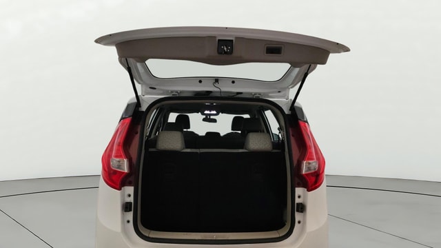 View Mahindra Marazzo Image 17 Used Mahindra Marazzo Image 17