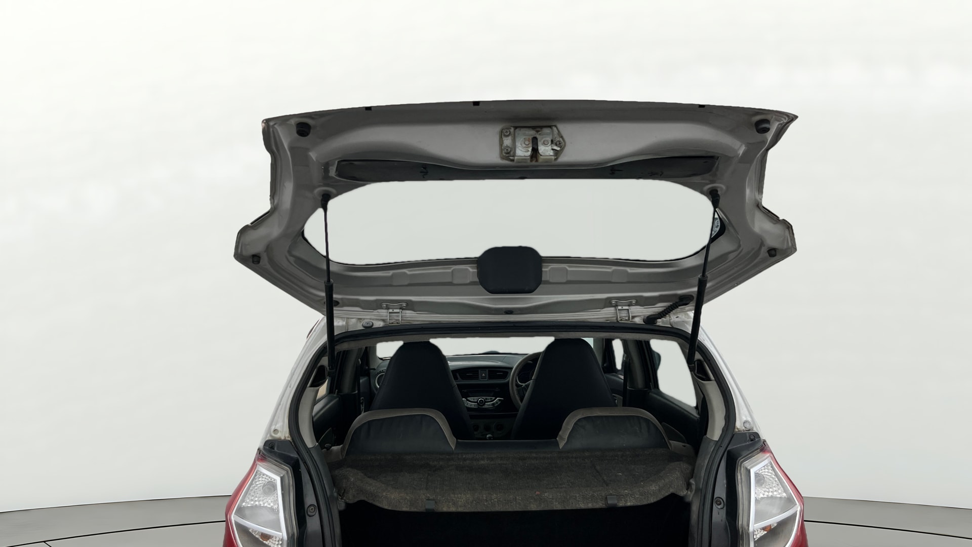 View 2015 Maruti Suzuki Alto K10 LX Image 16 Used 2015 Maruti Suzuki Alto K10 LX Image 16