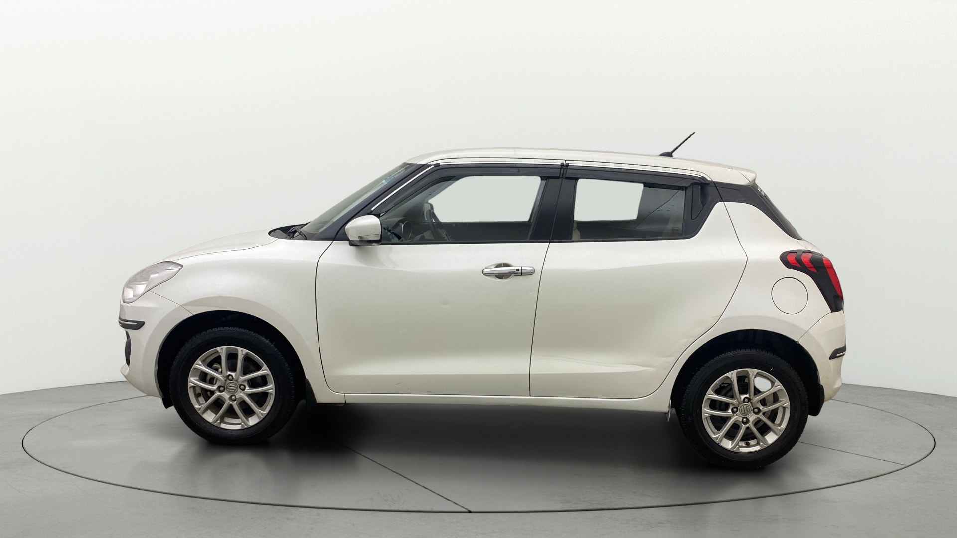 View 2023 Maruti Suzuki 1000 Base Variant Image 5 Used 2023 Maruti Suzuki 1000 Base Variant Image 5