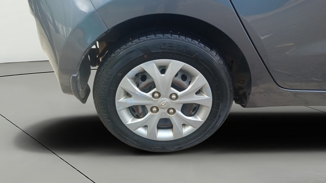 View Hyundai Grand i10 Image 23 Used Hyundai Grand i10 Image 23