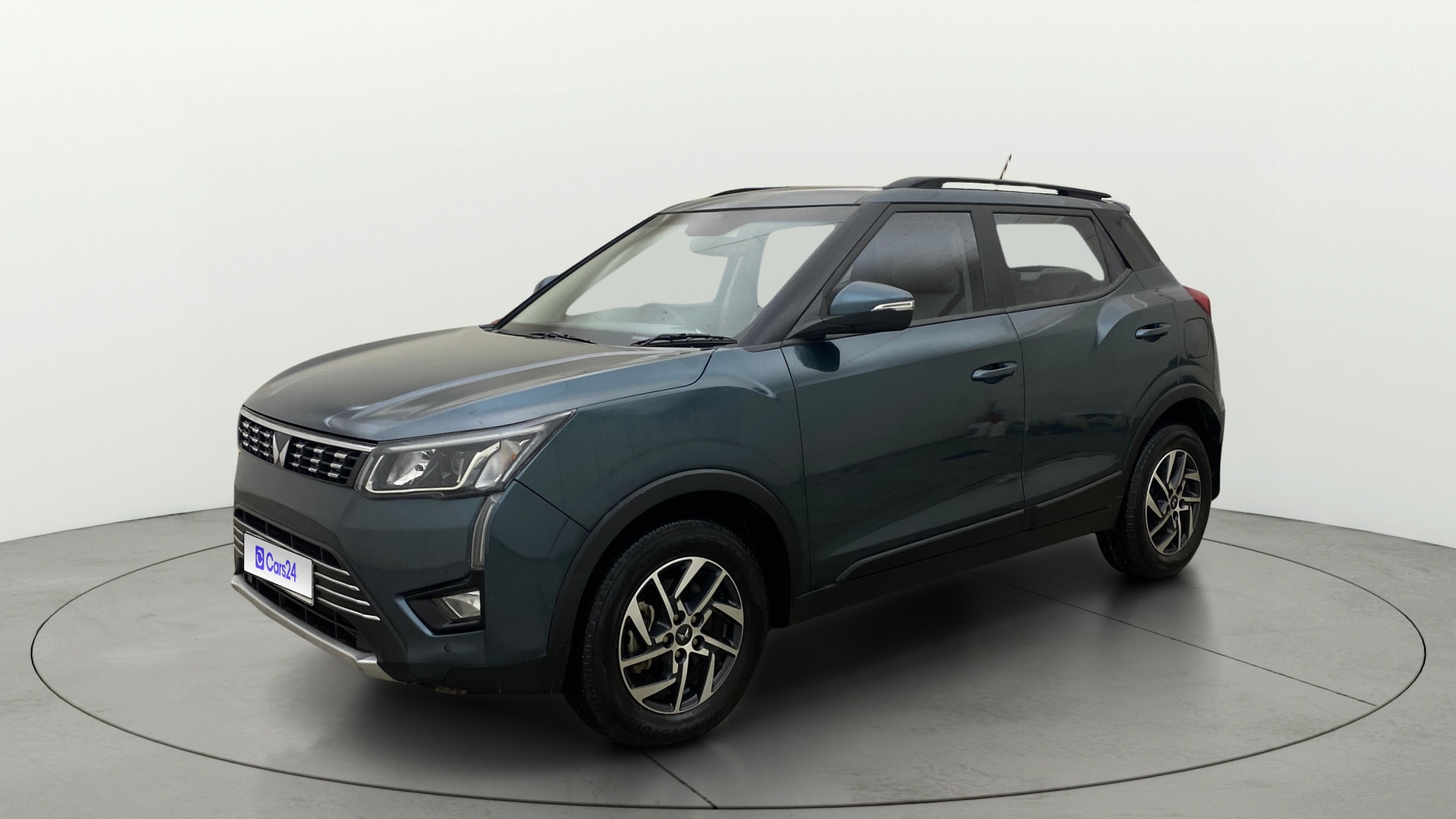 Used 2024 Mahindra XUV300 Used 2024 Mahindra XUV300
