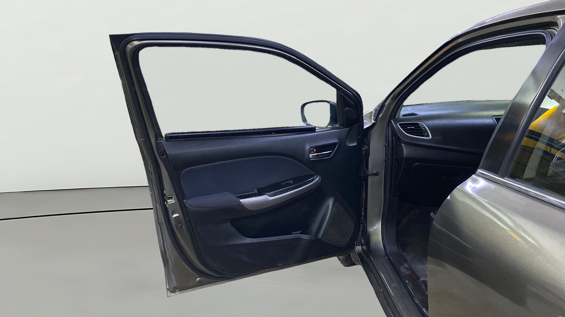 View 2021 Maruti Suzuki 1000 Base Variant Image 36 Used 2021 Maruti Suzuki 1000 Base Variant Image 36