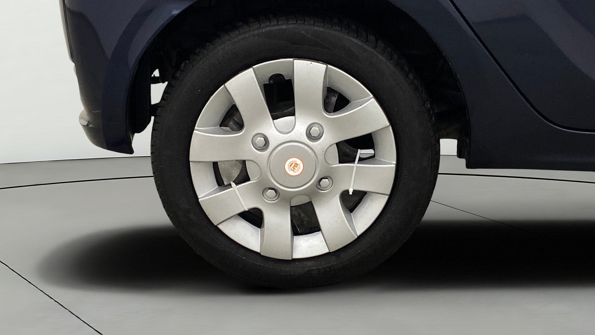 View 2025 Tata Tiago Revotorq XB Image 24 Used 2025 Tata Tiago Revotorq XB Image 24