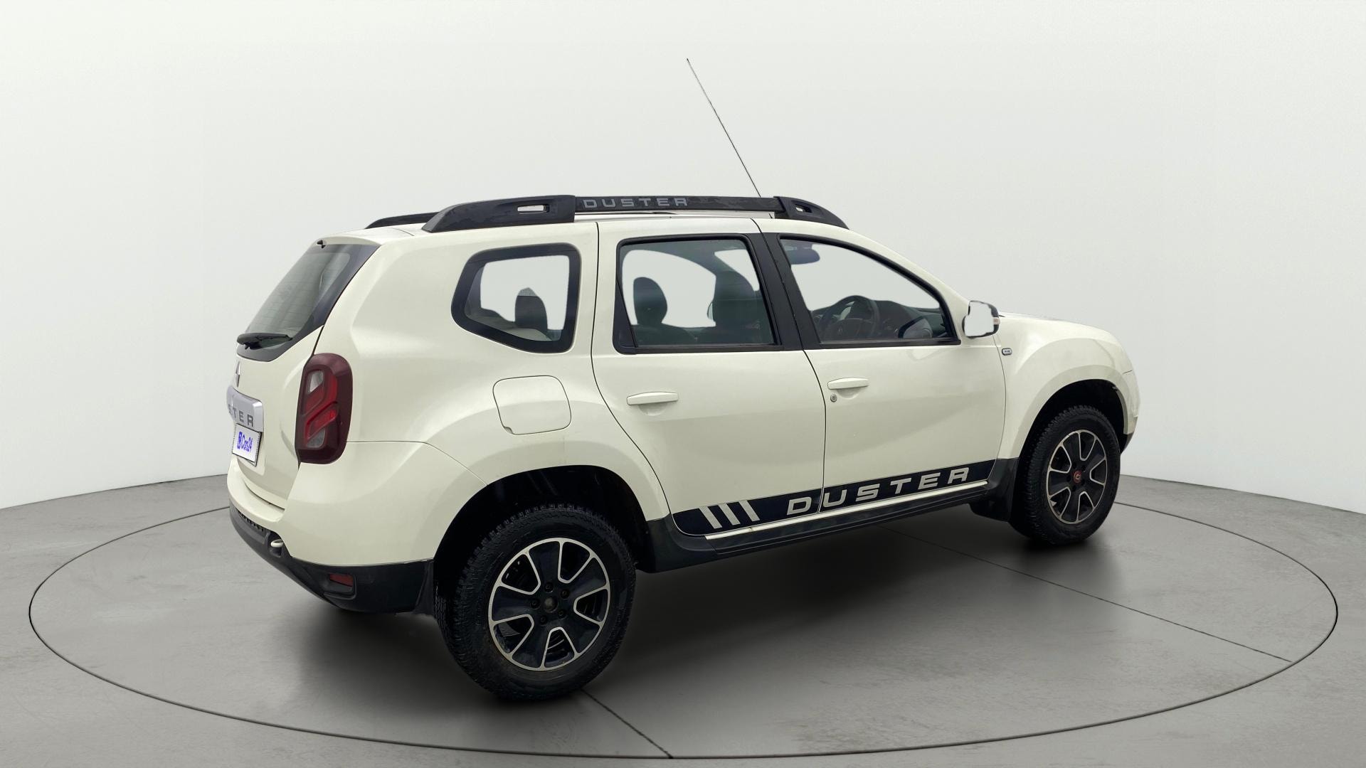 View 2017 Renault Duster Petrol RxS CVT Petrol Image 44 Used 2017 Renault Duster Petrol RxS CVT Petrol Image 44