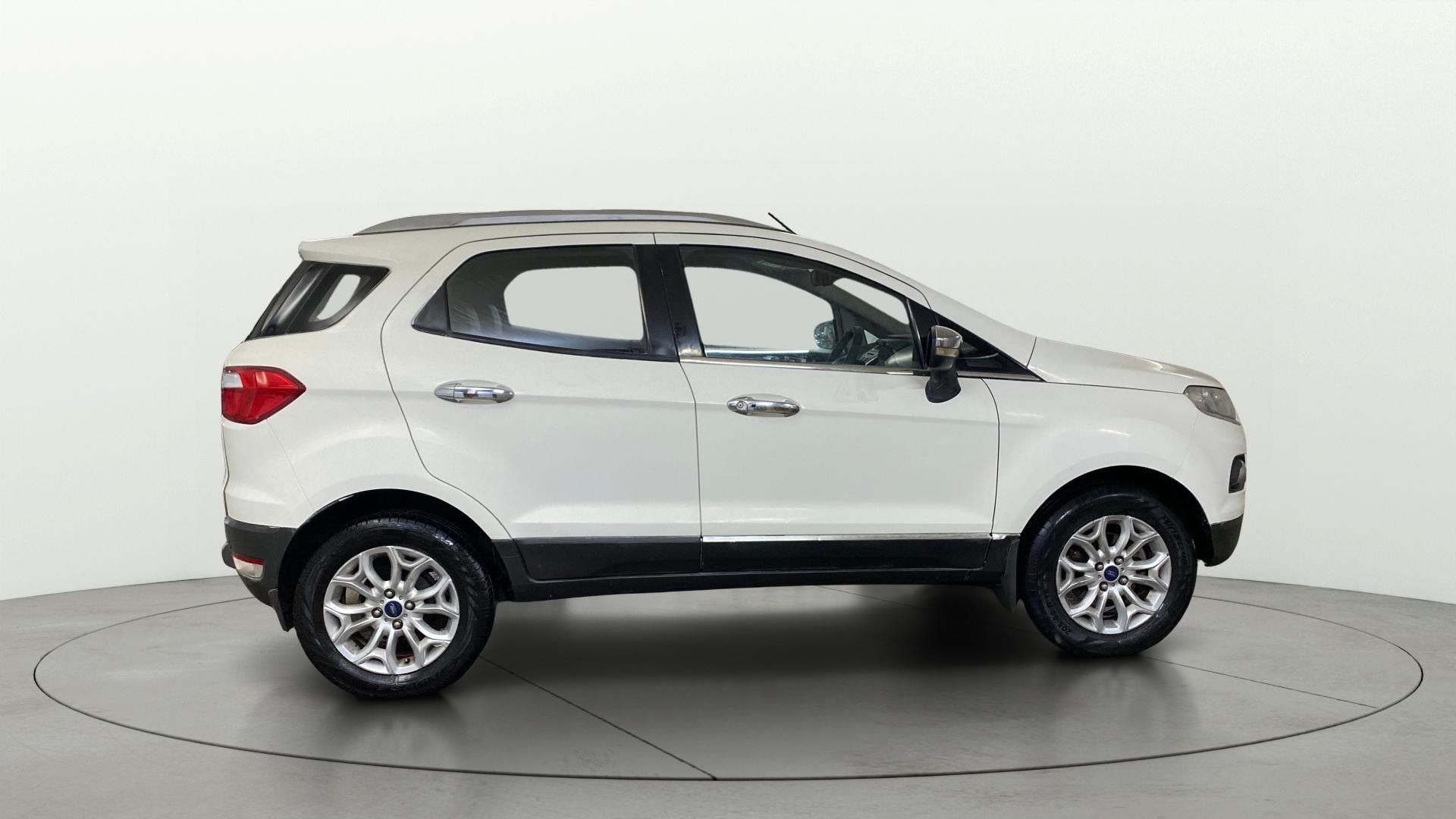 View 2015 Ford EcoSport 1.0L Petrol Ecoboost Titanium Image 8 Used 2015 Ford EcoSport 1.0L Petrol Ecoboost Titanium Image 8
