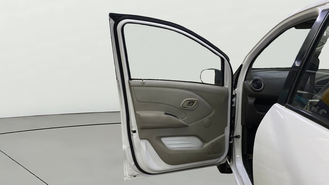 View Datsun Redi GO Image 30 Used Datsun Redi GO Image 30