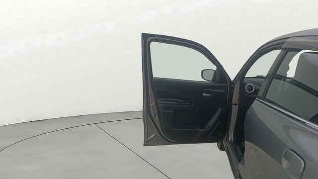 View Maruti Suzuki 1000 Image 37 Used Maruti Suzuki 1000 Image 37