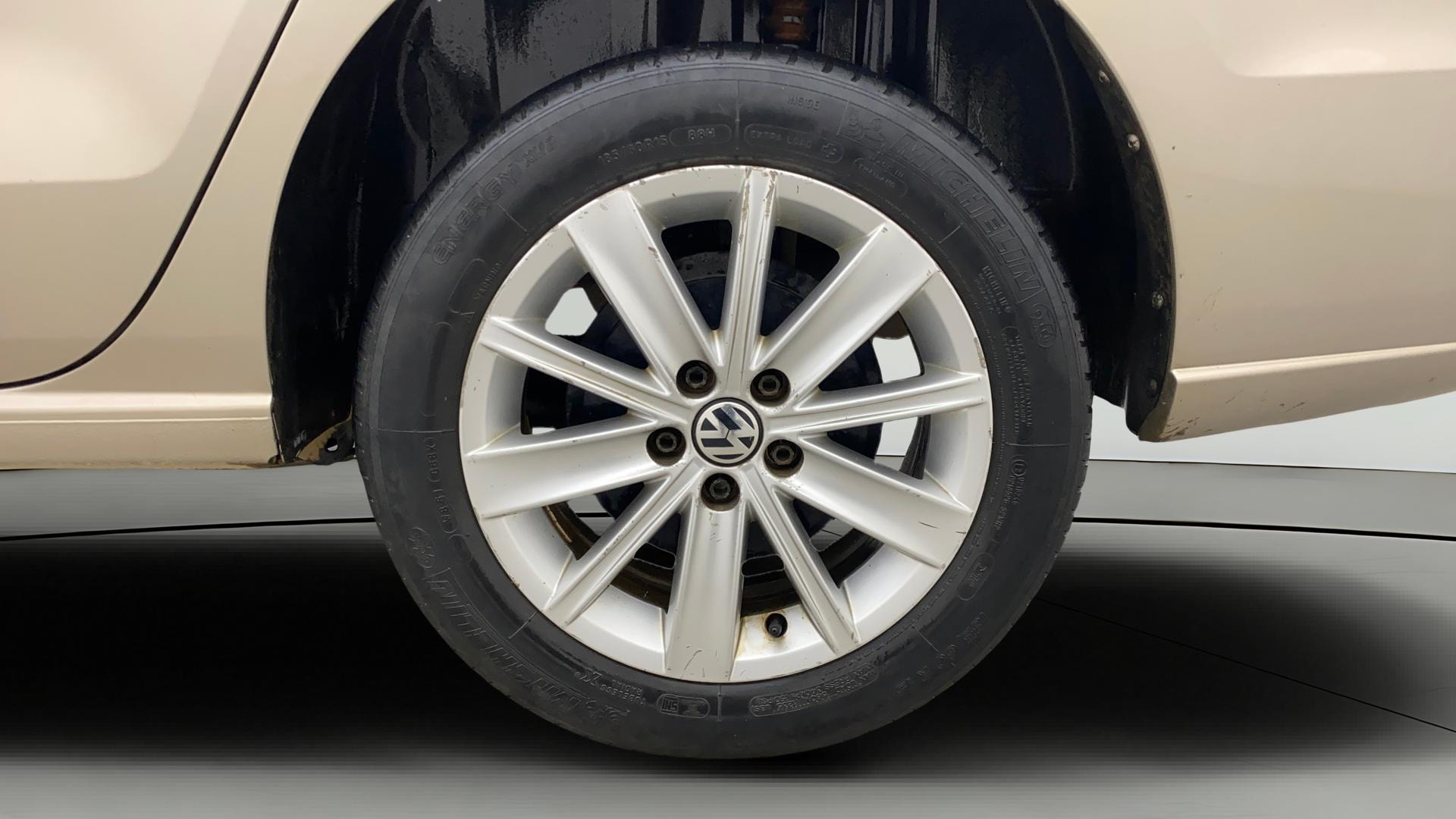 View 2015 Volkswagen Vento 1.2 L TSI Comfortline Petrol AT Image 8 Used 2015 Volkswagen Vento 1.2 L TSI Comfortline Petrol AT Image 8
