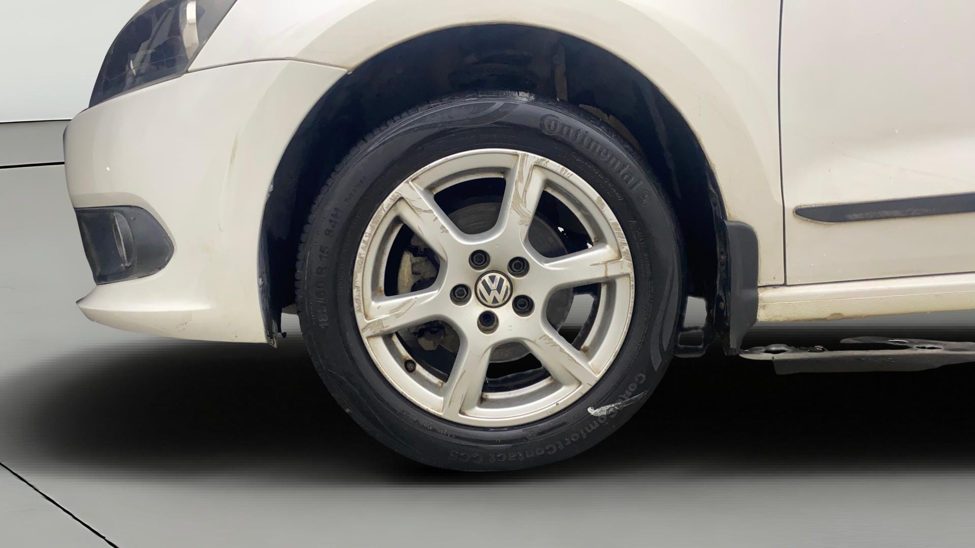 View 2014 Volkswagen Vento 1.2 L TSI Comfortline Petrol AT Image 32 Used 2014 Volkswagen Vento 1.2 L TSI Comfortline Petrol AT Image 32
