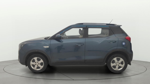 View Mahindra XUV300 Image 24 Used Mahindra XUV300 Image 24