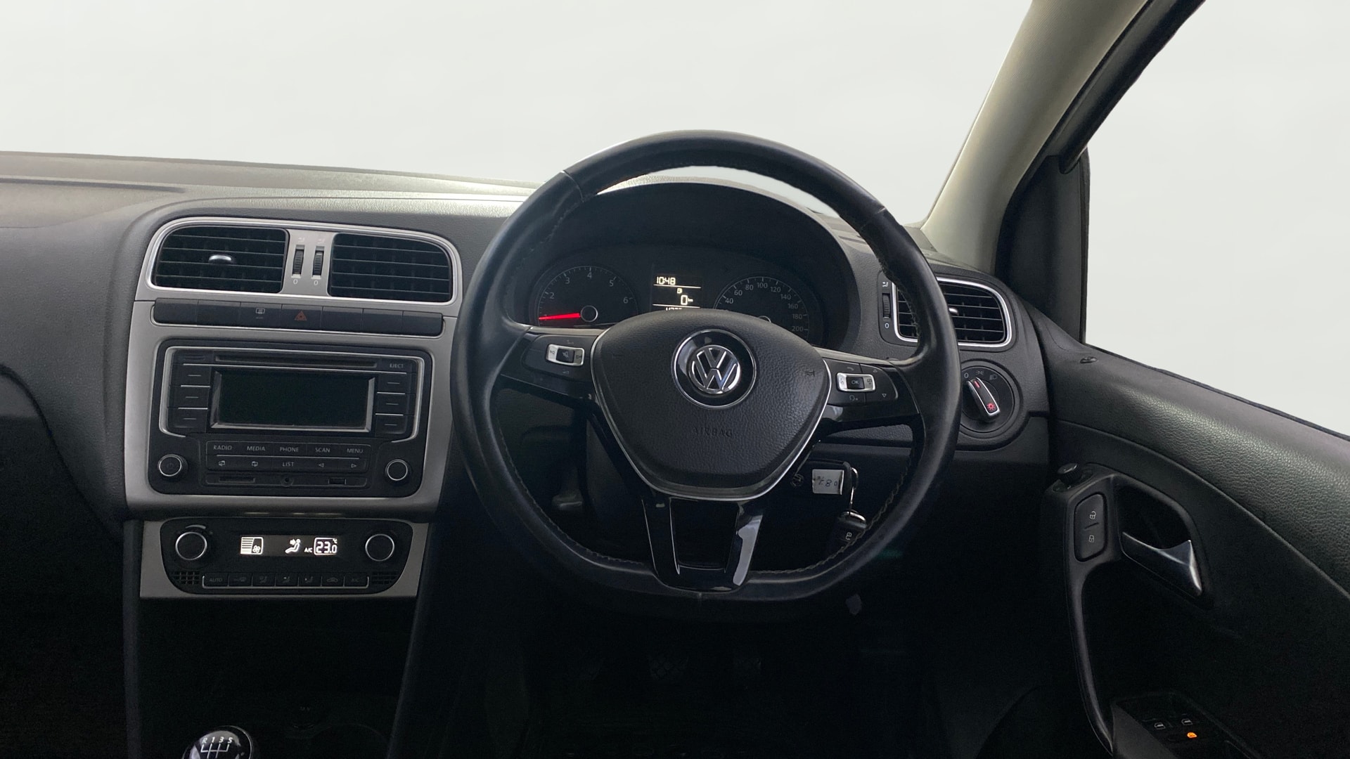 Used 2015 Volkswagen Cross Polo Used 2015 Volkswagen Cross Polo