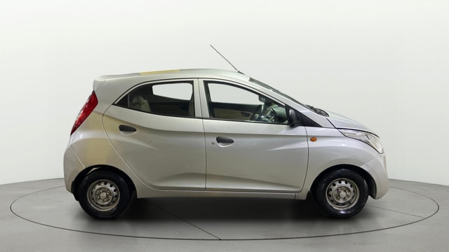View Hyundai EON Image 8 Used Hyundai EON Image 8