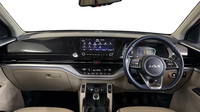View Kia Carens Image 17 Used Kia Carens Image 17