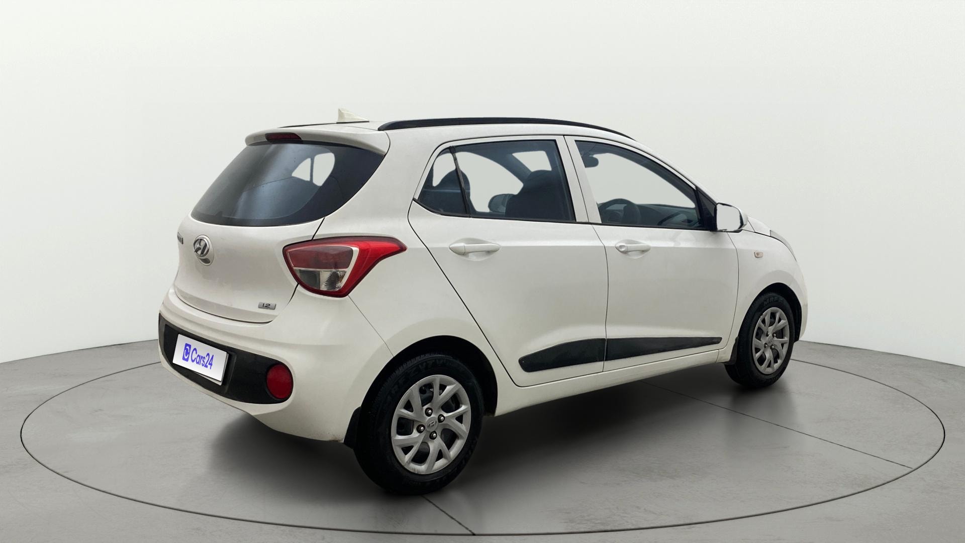 View 2019 Hyundai Grand i10 1.2 Magna Petrol AT Image 41 Used 2019 Hyundai Grand i10 1.2 Magna Petrol AT Image 41