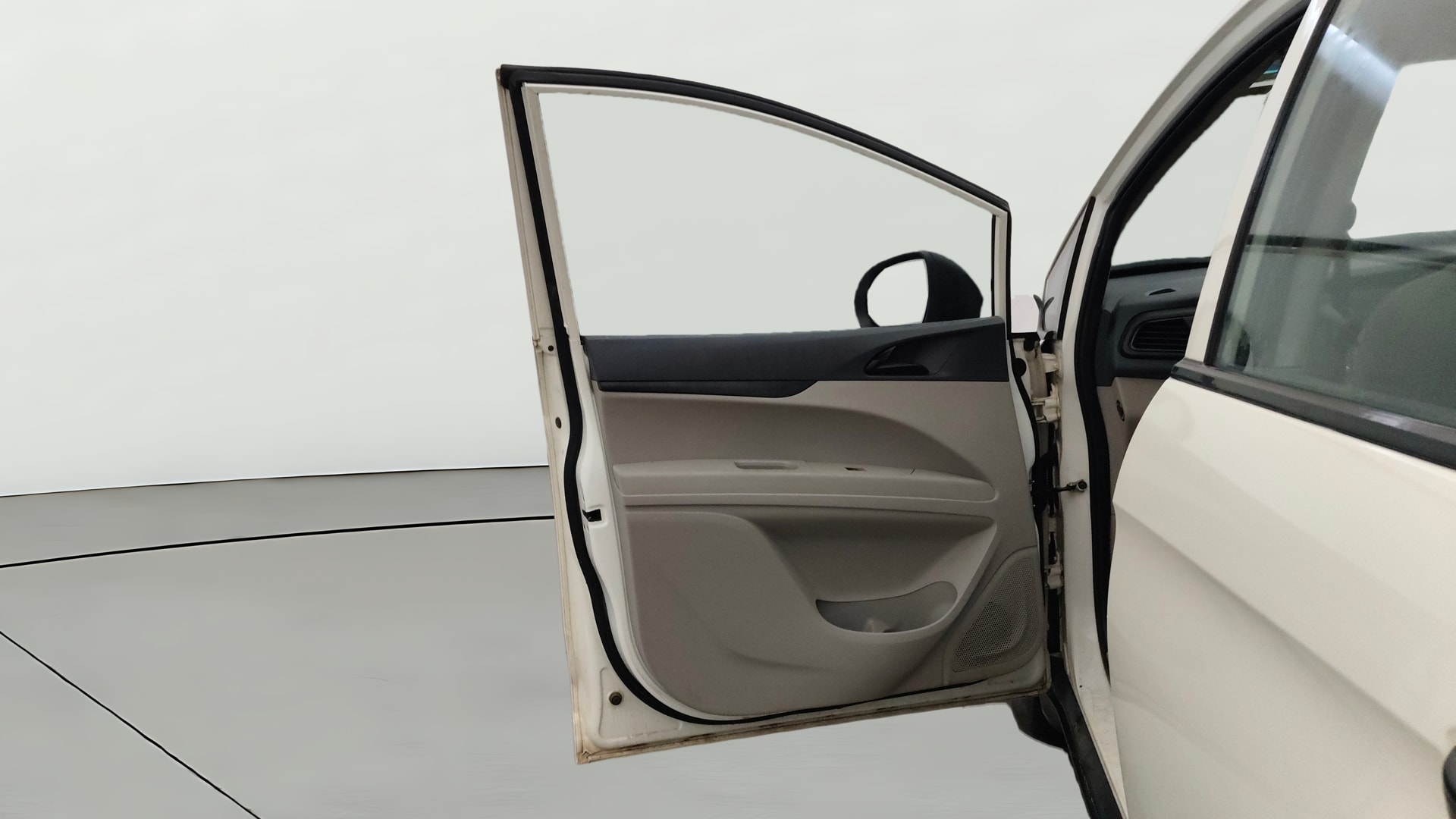 View 2020 Mahindra Marazzo M2 7-Seater Image 37 Used 2020 Mahindra Marazzo M2 7-Seater Image 37