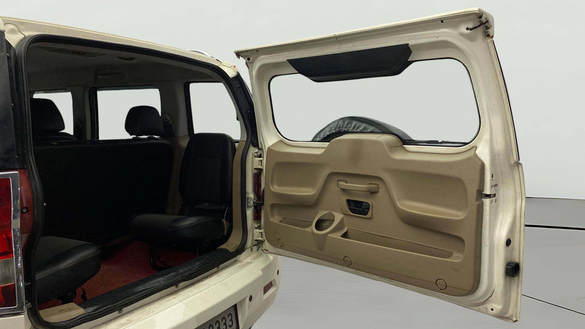Used 2016 Mahindra TUV300 Used 2016 Mahindra TUV300