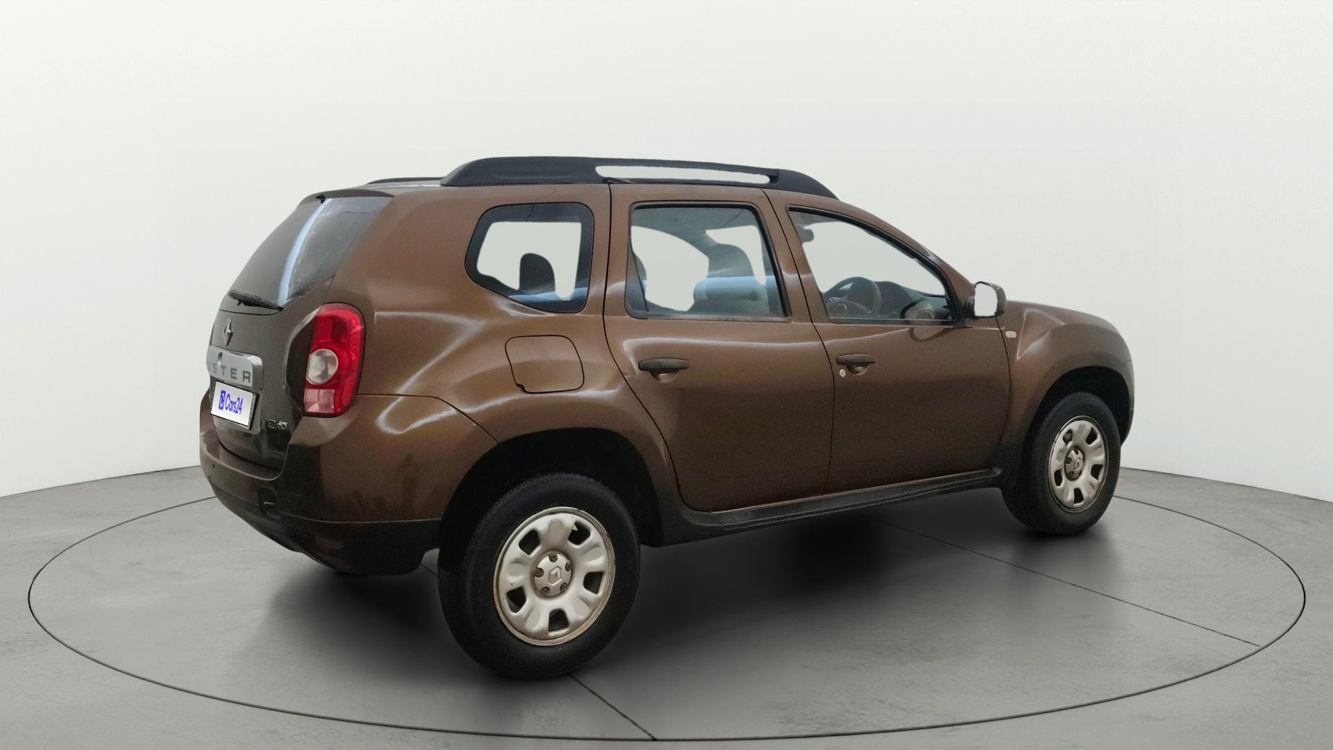 View 2013 Renault Duster Diesel 85PS STD Image 43 Used 2013 Renault Duster Diesel 85PS STD Image 43