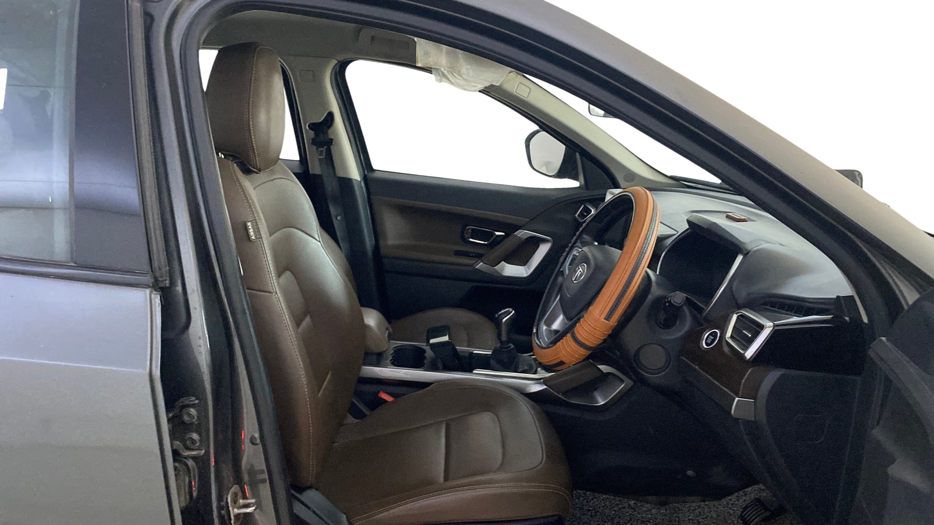 View 2019 Tata Harrier XE Image 26 Used 2019 Tata Harrier XE Image 26