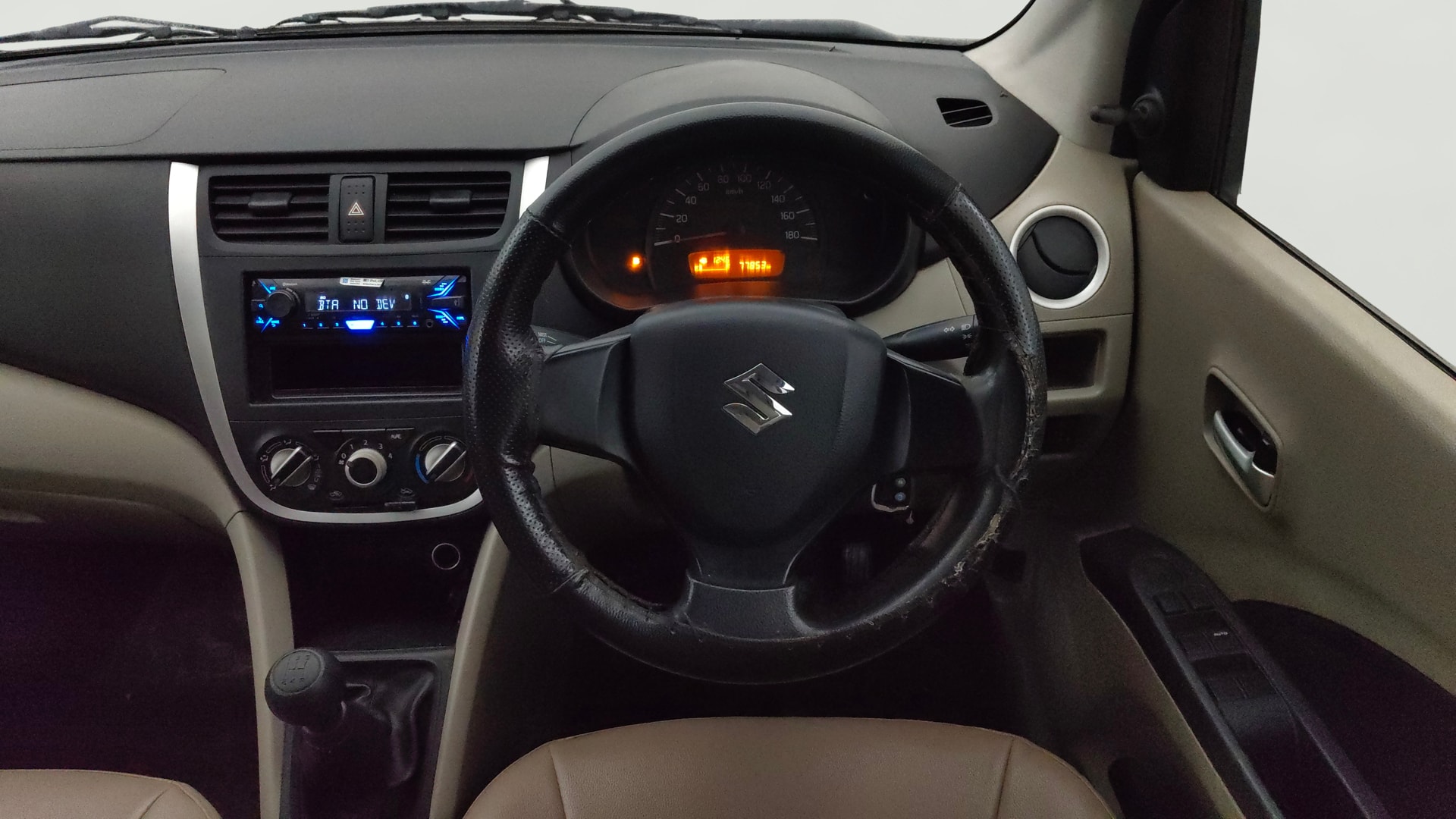 View 2016 Maruti Suzuki 1000 Base Variant Image 20 Used 2016 Maruti Suzuki 1000 Base Variant Image 20
